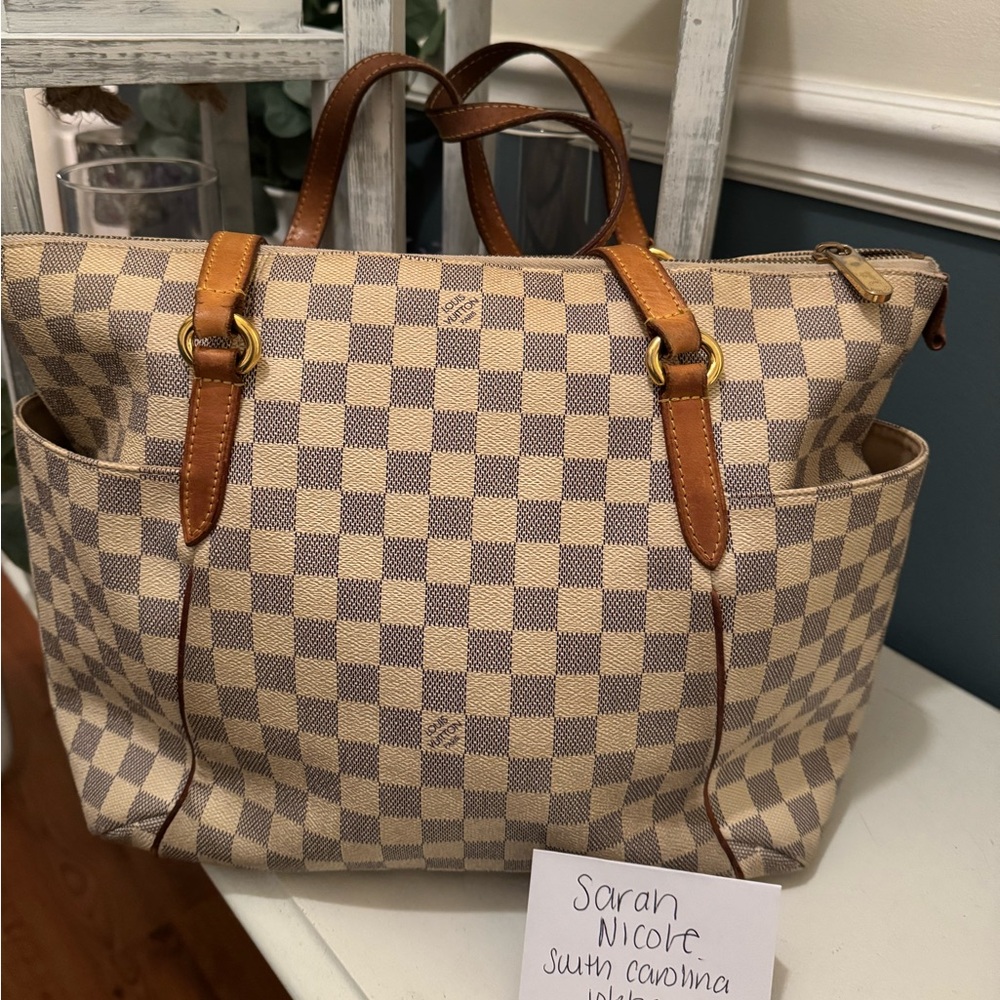 Louis Vuitton Azur Totally MM